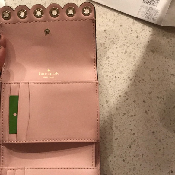 Kate Spade wallet - Picture 6 of 8